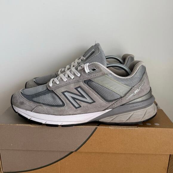 New Balance 990 V5 Grey/White Men Sneakers - SZ 7.5 D - Picture 2 of 16